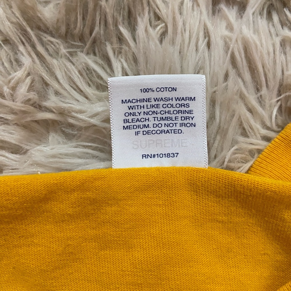Supreme Graphic Tee - Picture 4 of 4